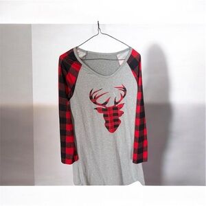 Buffalo Plaid Deer Christmas
Nightshirt - Size Small *